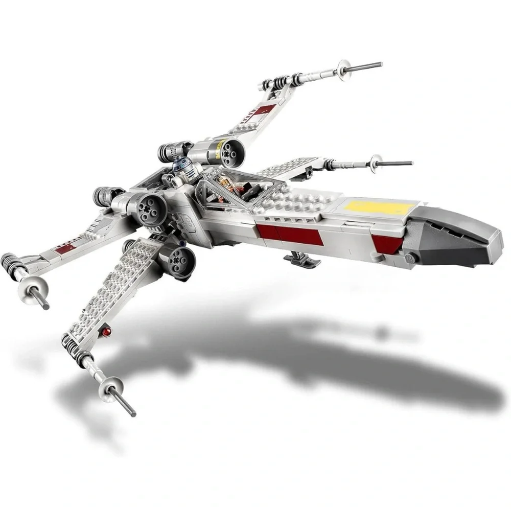 LEGO® Star Wars™ Luke Skywalker’s X-Wing Fighter™ 75301. Collectible.